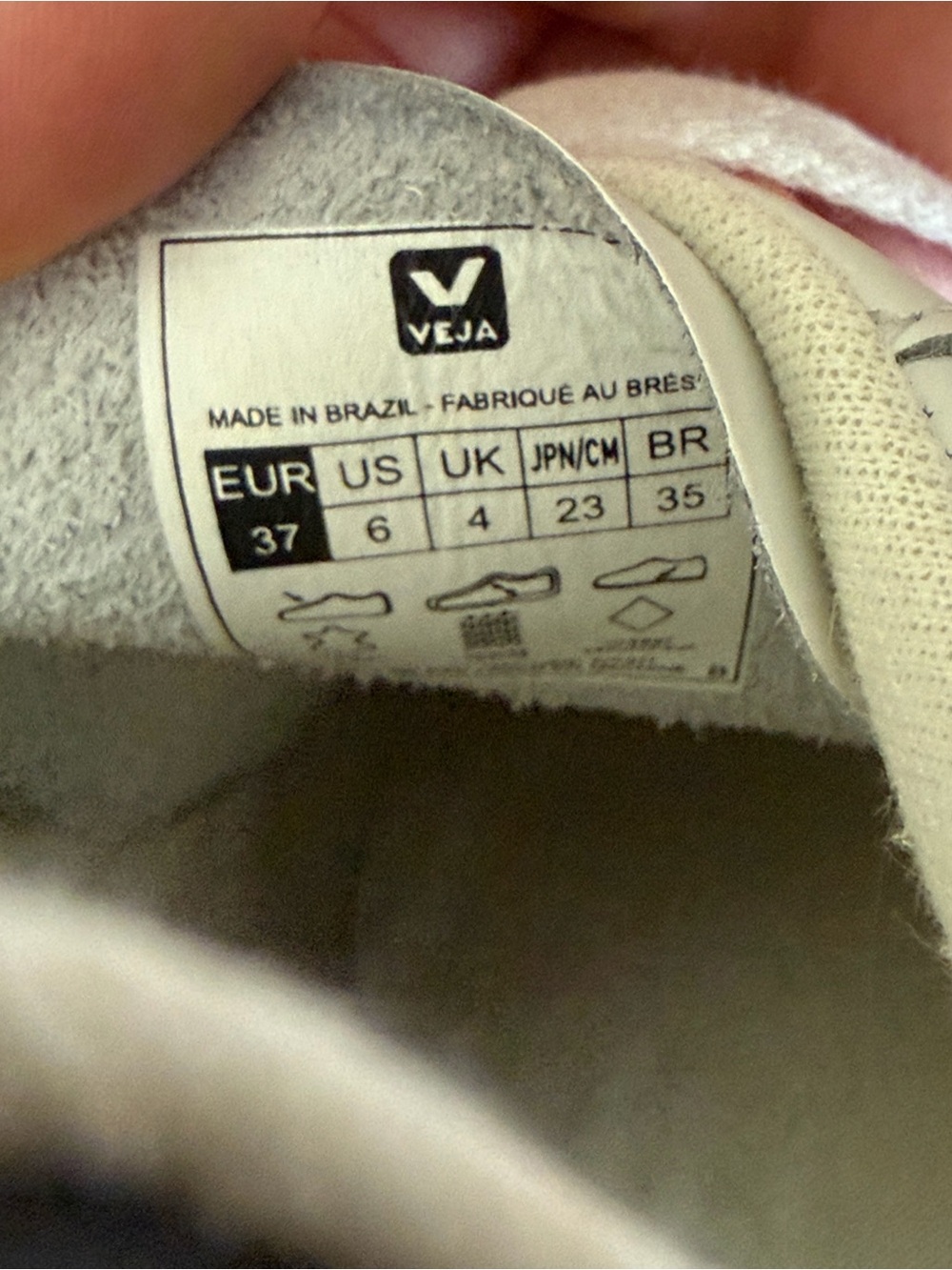 Veja Women's V-10 Leather Sneakers - Picture 16 of 16